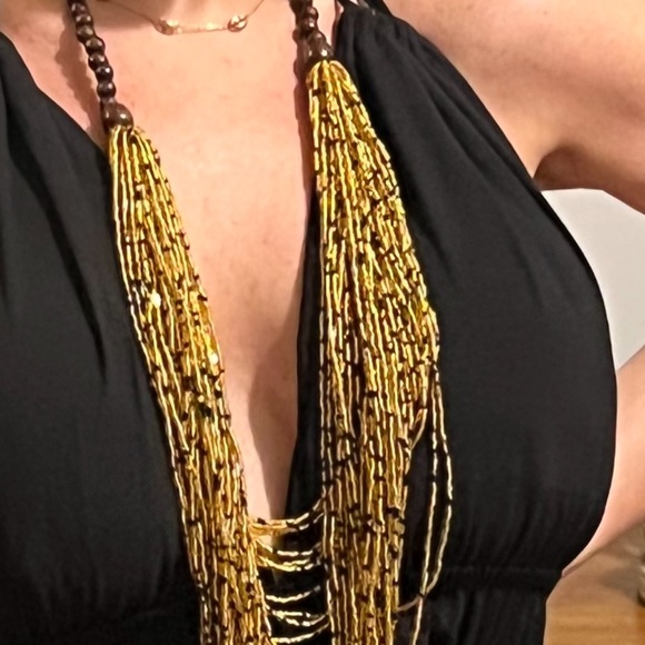 LAMU Beaded Necklace - Gold - Picture 6 of 7